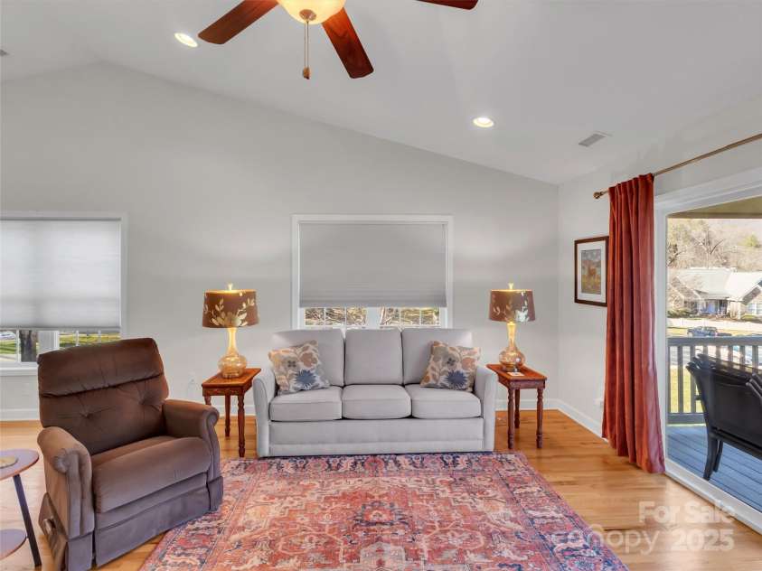 55 Tri Vista Drive, Lake Junaluska, NC 28745.  MLS# CAR4332103, YatesRealty ID 27925. 