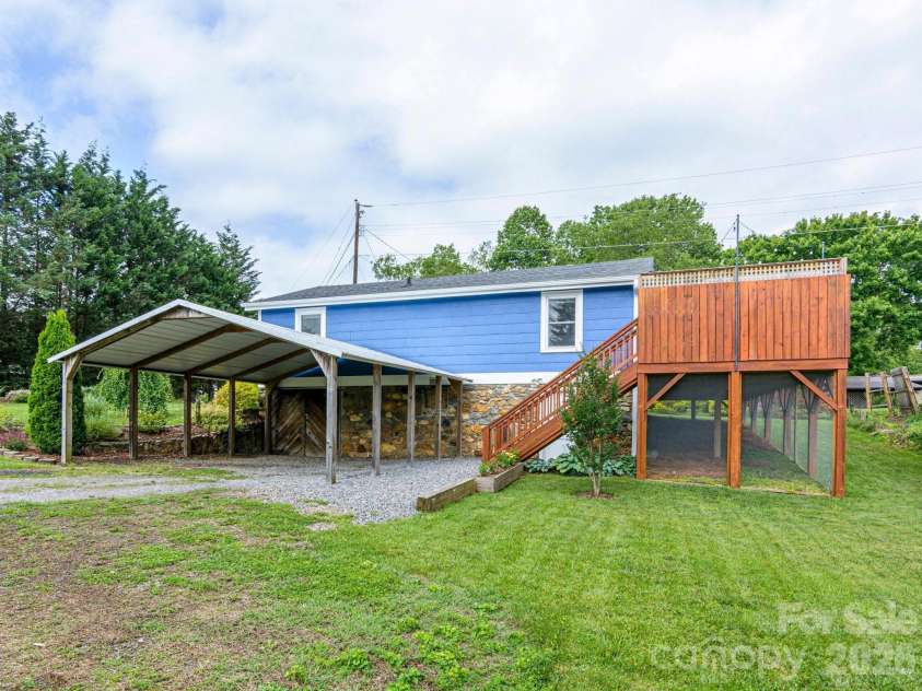 48 Hickory Tree Road, Asheville, NC 28805.  MLS# CAR4389136, YatesRealty ID 27927. 