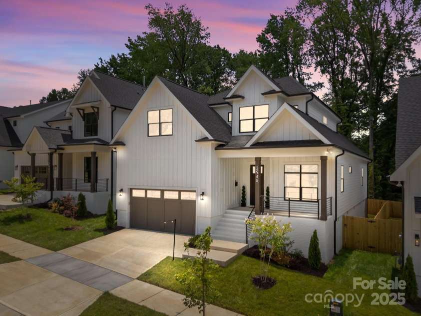 3945 Plainview Road, Charlotte, NC 28208.  MLS# CAR4273445, YatesRealty ID 27929. 