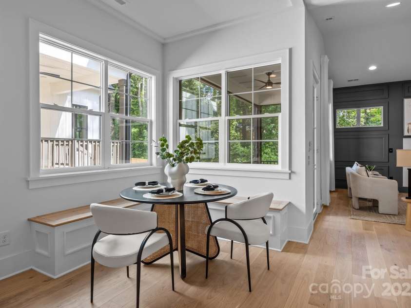 3945 Plainview Road, Charlotte, NC 28208.  MLS# CAR4273445, YatesRealty ID 27929. 