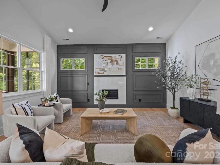 3945 Plainview Road, Charlotte, NC 28208.  MLS# CAR4273445, YatesRealty ID 27929. 