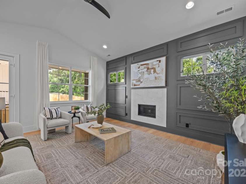 3945 Plainview Road, Charlotte, NC 28208.  MLS# CAR4273445, YatesRealty ID 27929. 