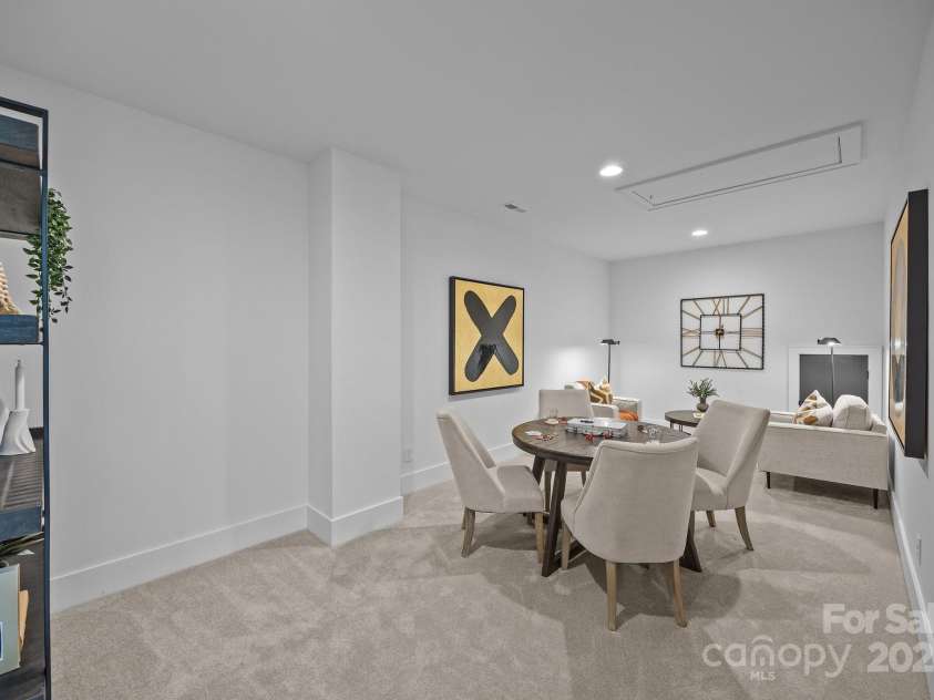 3945 Plainview Road, Charlotte, NC 28208.  MLS# CAR4273445, YatesRealty ID 27929. 