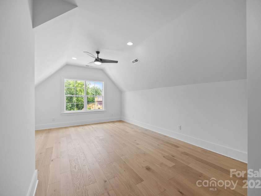 3945 Plainview Road, Charlotte, NC 28208.  MLS# CAR4273445, YatesRealty ID 27929. 