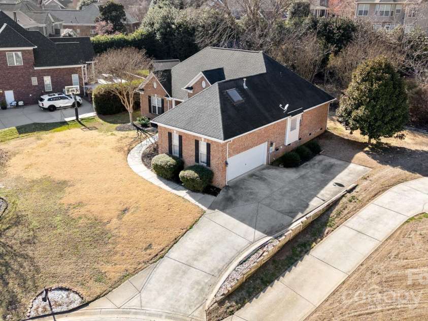 191 Melbourne Drive, Fort Mill, SC 29708.  MLS# CAR4177709, YatesRealty ID 2793. 
