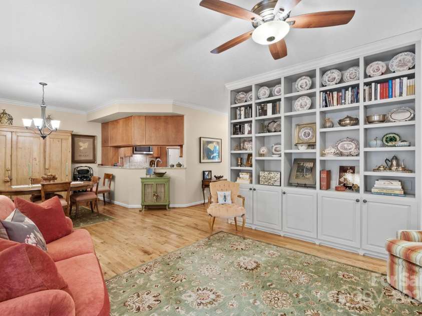 113 Fox Cross Drive, Brevard, NC 28712.  MLS# CAR4283870, YatesRealty ID 27930. Beautifully kept gleaming floors