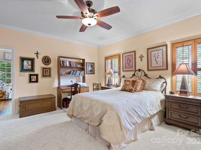 113 Fox Cross Drive, Brevard, NC 28712.  MLS# CAR4283870, YatesRealty ID 27930. Primary bedroom with cozy upscale carpet