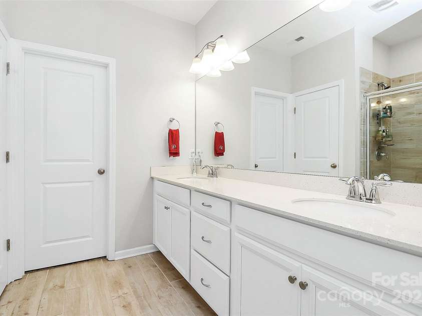 109 Mac Alley, Cramerton, NC 28032.  MLS# CAR4264028, YatesRealty ID 27932. 