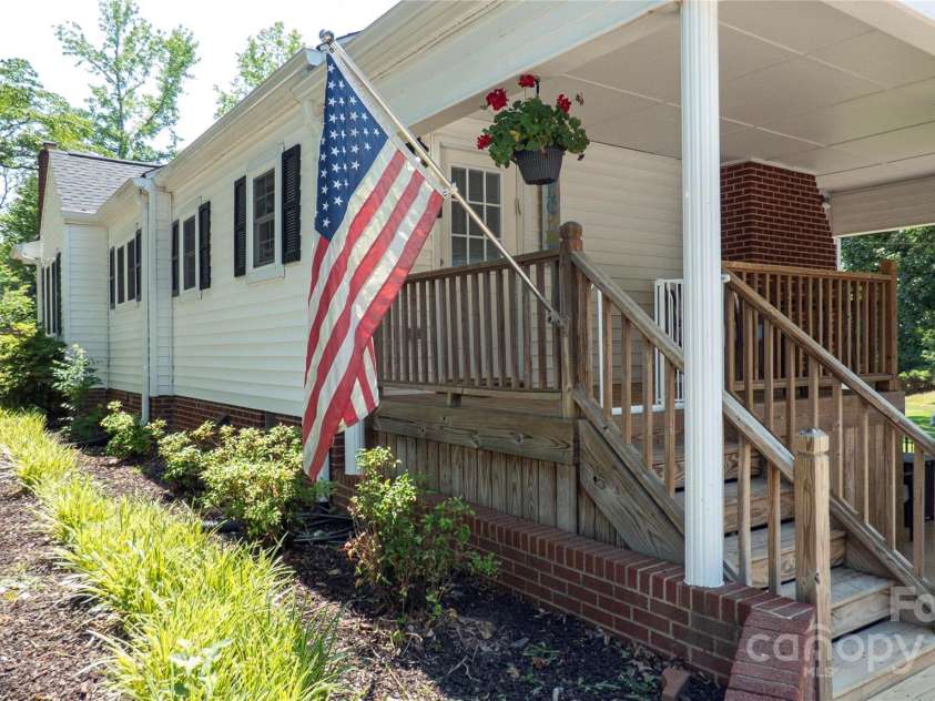 1327 Mount Ulla Highway, Mooresville, NC 28115.  MLS# CAR4268651, YatesRealty ID 27933. 