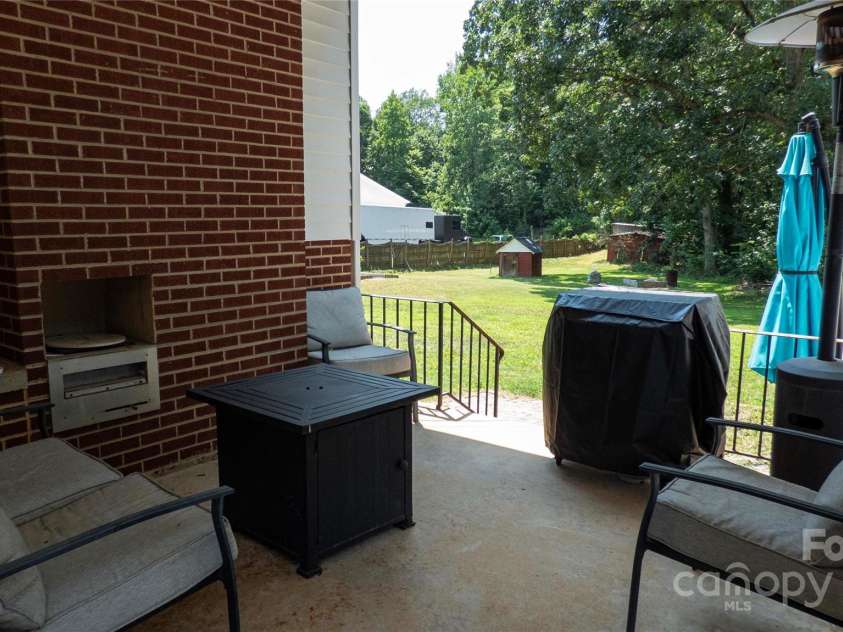 1327 Mount Ulla Highway, Mooresville, NC 28115.  MLS# CAR4268651, YatesRealty ID 27933. 