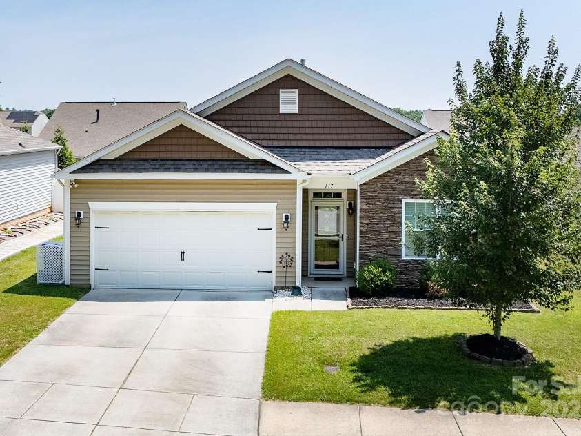 117 Rush Street, Mooresville, NC 28115.  MLS# CAR4280130, YatesRealty ID 27935. 
