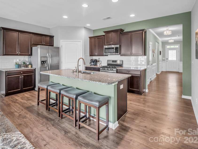 117 Rush Street, Mooresville, NC 28115.  MLS# CAR4280130, YatesRealty ID 27935. 