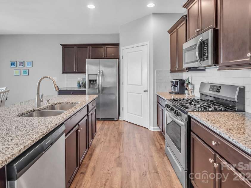 117 Rush Street, Mooresville, NC 28115.  MLS# CAR4280130, YatesRealty ID 27935. 