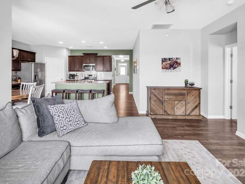 117 Rush Street, Mooresville, NC 28115.  MLS# CAR4280130, YatesRealty ID 27935. 