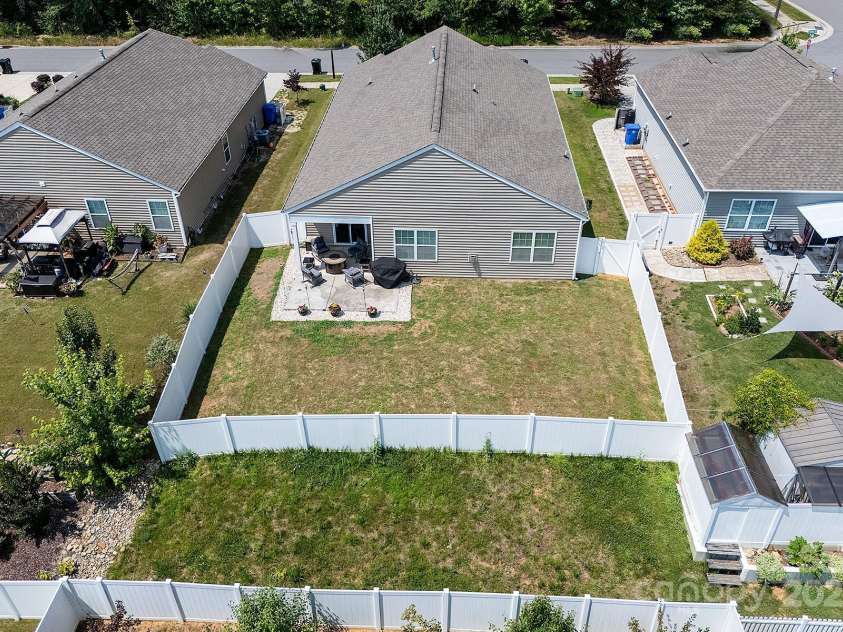 117 Rush Street, Mooresville, NC 28115.  MLS# CAR4280130, YatesRealty ID 27935. Property goes beyond rear fence line!