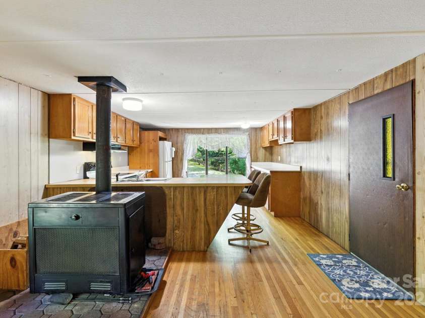 3333 Old Toxaway Road, Brevard, NC 28712.  MLS# CAR4282711, YatesRealty ID 27936. 