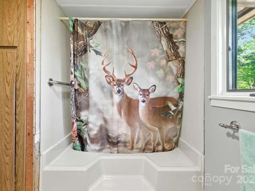3333 Old Toxaway Road, Brevard, NC 28712.  MLS# CAR4282711, YatesRealty ID 27936. 