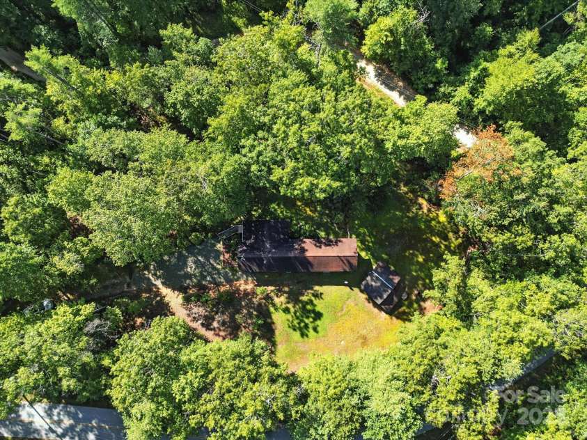 3333 Old Toxaway Road, Brevard, NC 28712.  MLS# CAR4282711, YatesRealty ID 27936. 