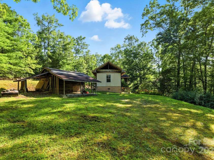 3333 Old Toxaway Road, Brevard, NC 28712.  MLS# CAR4282711, YatesRealty ID 27936. Lots of yard space out back!