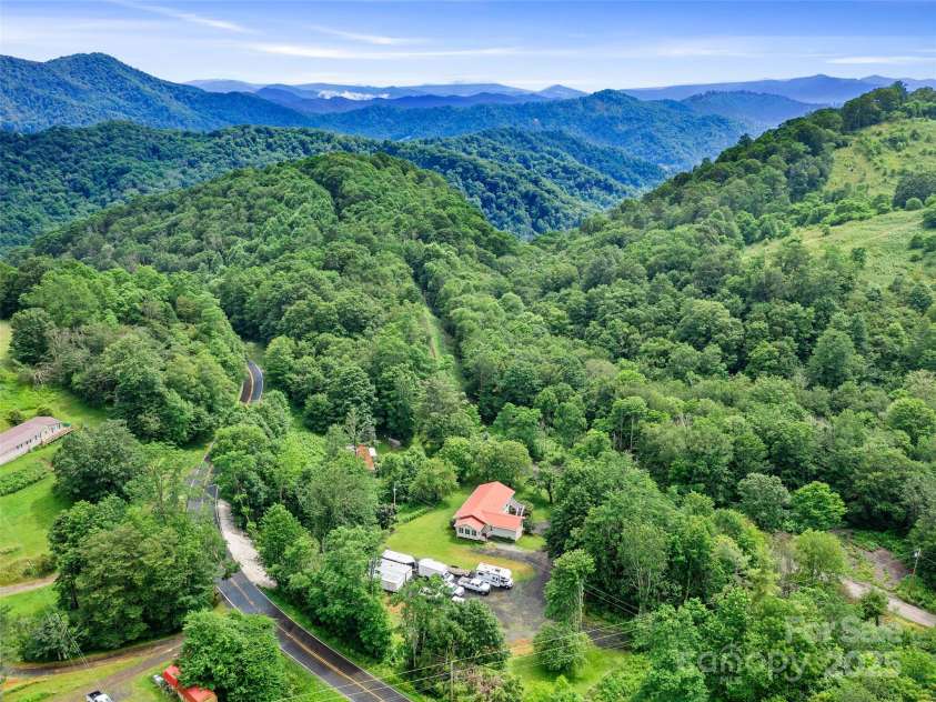 236 Old Roan Mountain Road, Bakersville, NC 28705.  MLS# CAR4276461, YatesRealty ID 27938. 