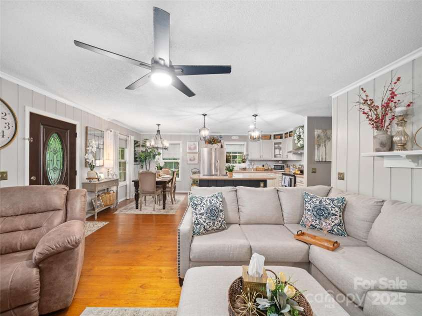 236 Old Roan Mountain Road, Bakersville, NC 28705.  MLS# CAR4276461, YatesRealty ID 27938. 