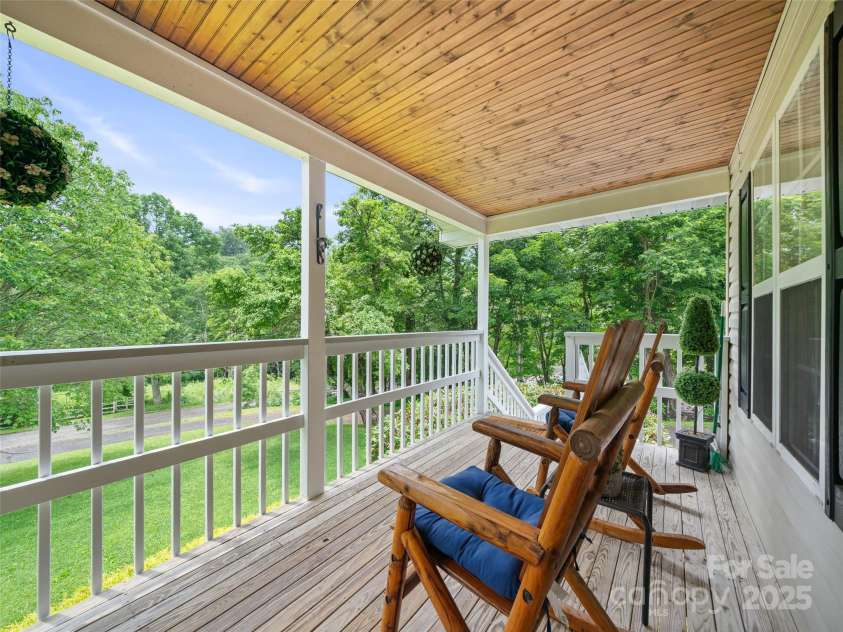 236 Old Roan Mountain Road, Bakersville, NC 28705.  MLS# CAR4276461, YatesRealty ID 27938. 