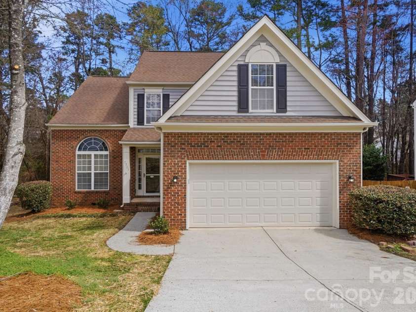 7711 Taymouth Lane, Charlotte, NC 28269.  MLS# CAR4387689, YatesRealty ID 27939. 