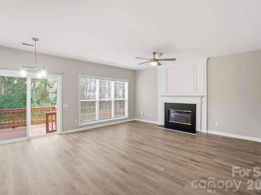7711 Taymouth Lane, Charlotte, NC 28269.  MLS# CAR4387689, YatesRealty ID 27939. 