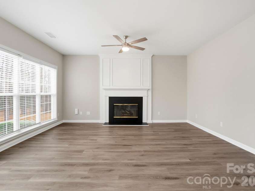 7711 Taymouth Lane, Charlotte, NC 28269.  MLS# CAR4387689, YatesRealty ID 27939. 