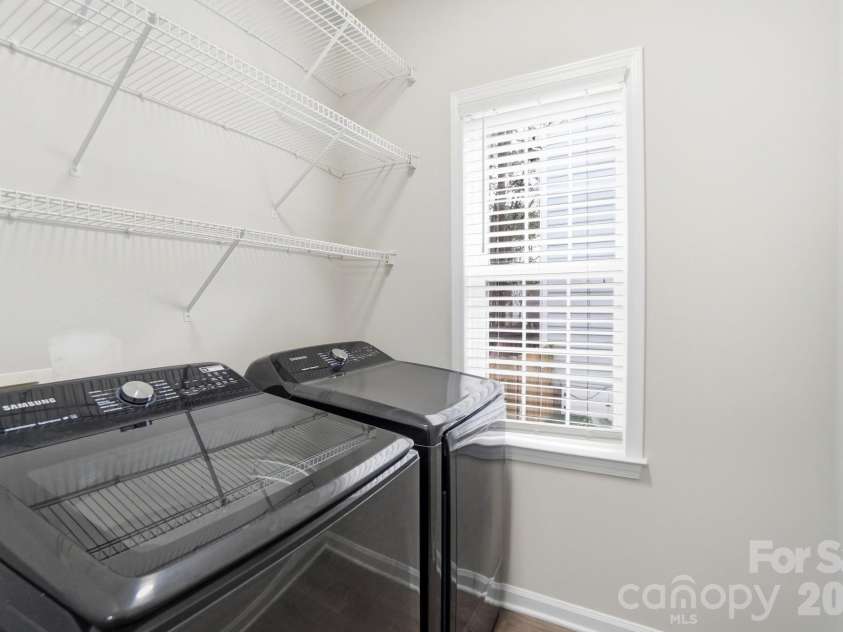 7711 Taymouth Lane, Charlotte, NC 28269.  MLS# CAR4387689, YatesRealty ID 27939. 