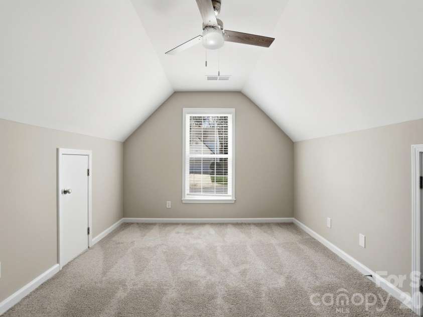 7711 Taymouth Lane, Charlotte, NC 28269.  MLS# CAR4387689, YatesRealty ID 27939. 