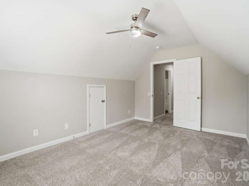 7711 Taymouth Lane, Charlotte, NC 28269.  MLS# CAR4387689, YatesRealty ID 27939. 