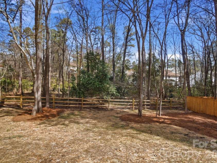7711 Taymouth Lane, Charlotte, NC 28269.  MLS# CAR4387689, YatesRealty ID 27939. 