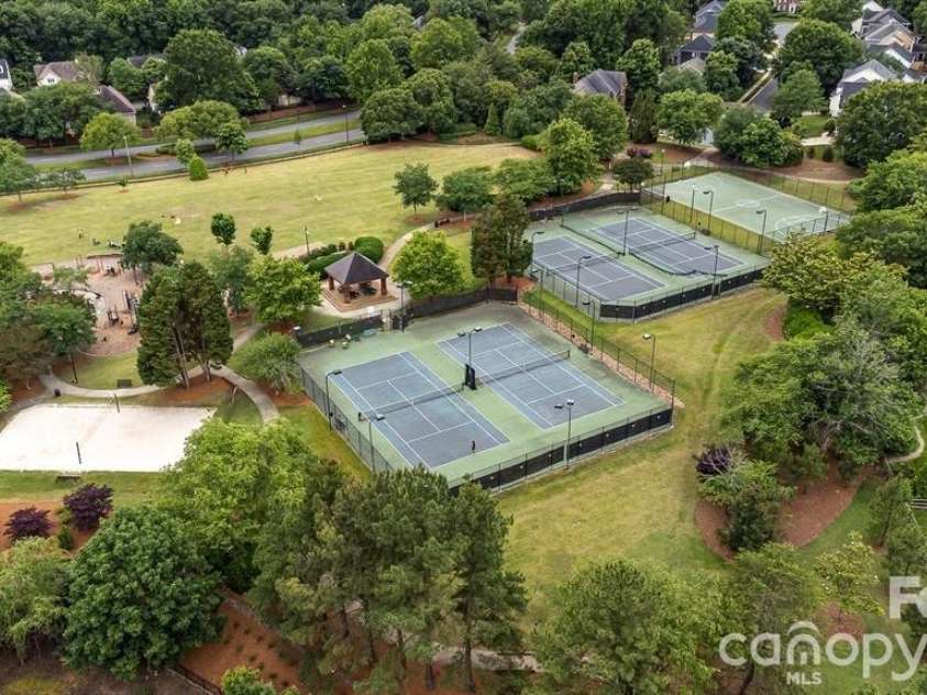 7711 Taymouth Lane, Charlotte, NC 28269.  MLS# CAR4387689, YatesRealty ID 27939. 