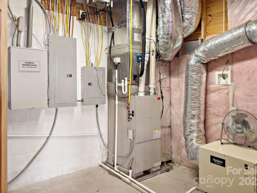 1010 Mitchell View Drive, Old Fort, NC 28762.  MLS# CAR4231133, YatesRealty ID 2794. 