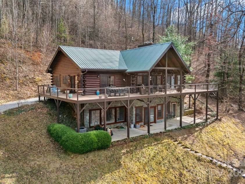 1010 Mitchell View Drive, Old Fort, NC 28762.  MLS# CAR4231133, YatesRealty ID 2794. Log home living at its finest.