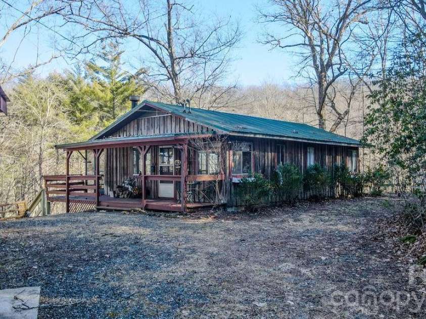 465 Enchanted Forest Drive, Sylva, NC 28779.  MLS# CAR4341154, YatesRealty ID 2794. 