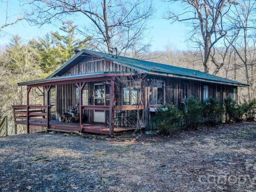 465 Enchanted Forest Drive, Sylva, NC 28779.  MLS# CAR4341154, YatesRealty ID 2794. 