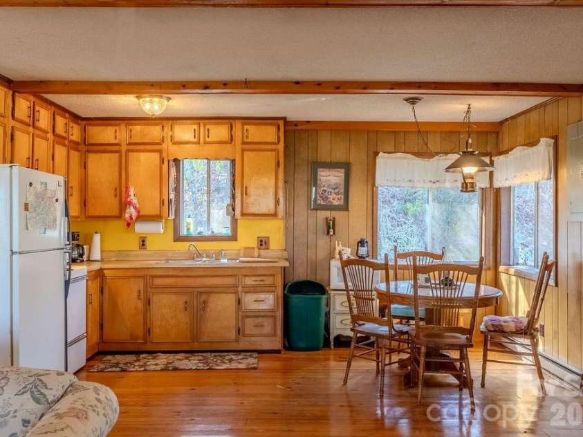 465 Enchanted Forest Drive, Sylva, NC 28779.  MLS# CAR4341154, YatesRealty ID 2794. 