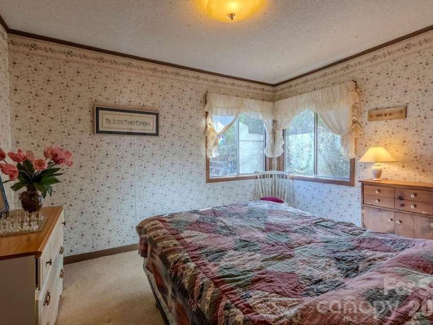465 Enchanted Forest Drive, Sylva, NC 28779.  MLS# CAR4341154, YatesRealty ID 2794. 