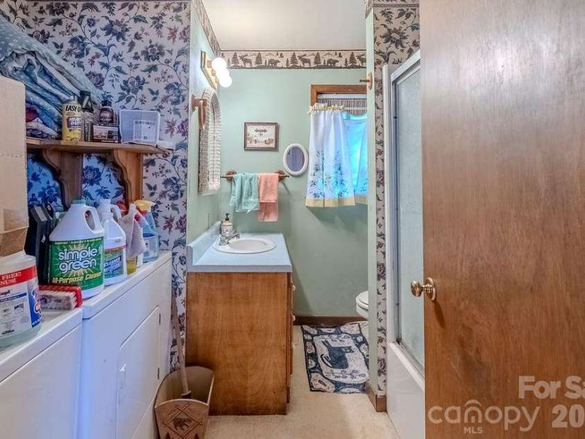 465 Enchanted Forest Drive, Sylva, NC 28779.  MLS# CAR4341154, YatesRealty ID 2794. 