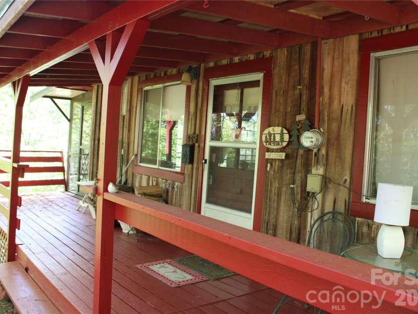 465 Enchanted Forest Drive, Sylva, NC 28779.  MLS# CAR4341154, YatesRealty ID 2794. 
