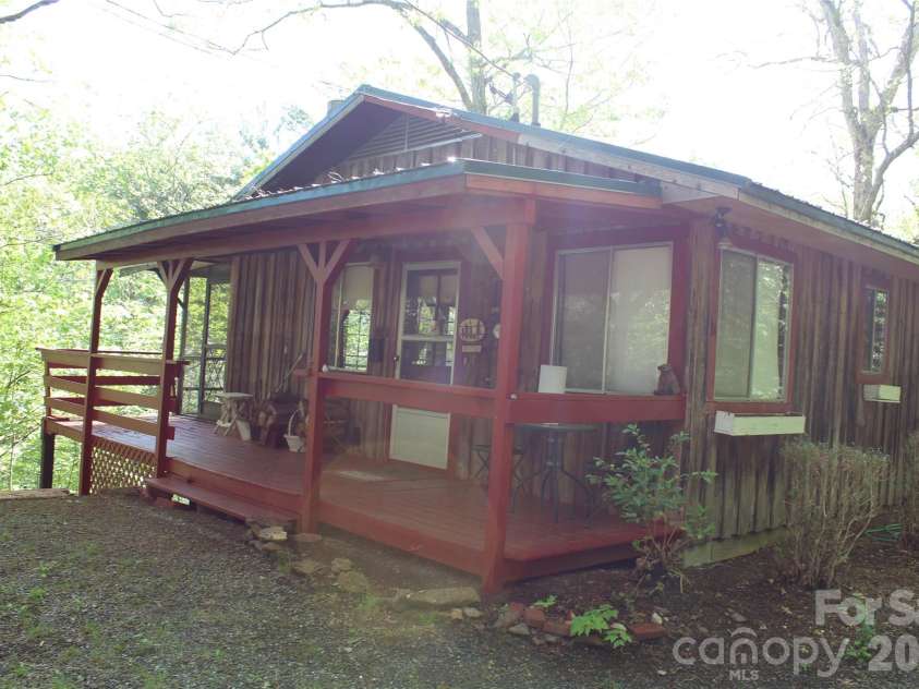 465 Enchanted Forest Drive, Sylva, NC 28779.  MLS# CAR4341154, YatesRealty ID 2794. 