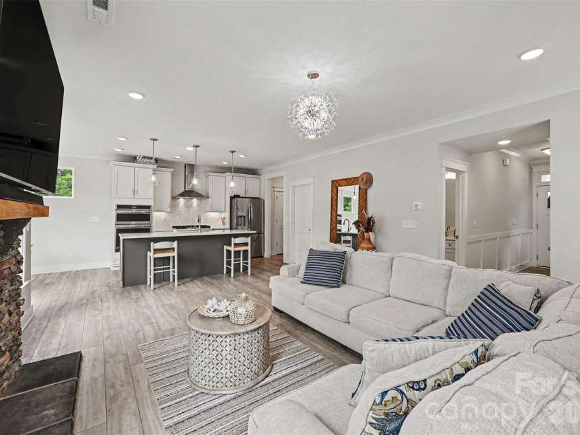 4030 Belle Landing Road, Charlotte, NC 28270.  MLS# CAR4417601, YatesRealty ID 27940. 