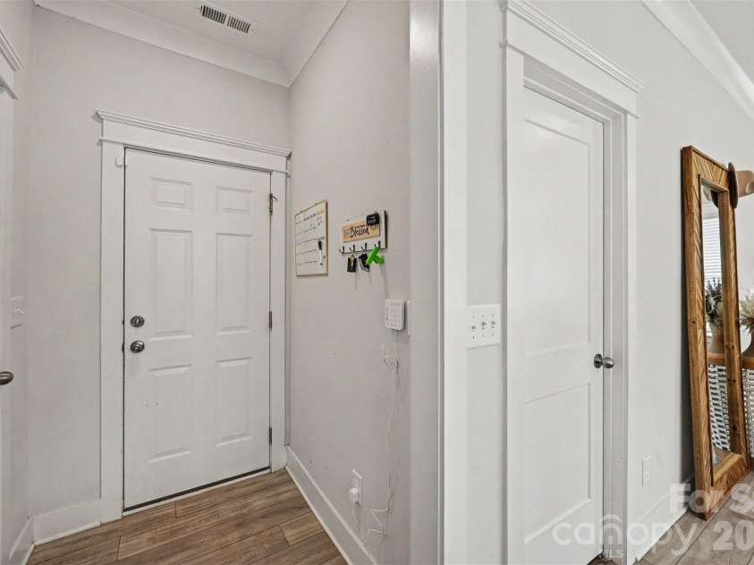 4030 Belle Landing Road, Charlotte, NC 28270.  MLS# CAR4417601, YatesRealty ID 27940. 