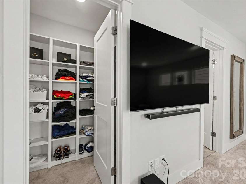 4030 Belle Landing Road, Charlotte, NC 28270.  MLS# CAR4417601, YatesRealty ID 27940. 