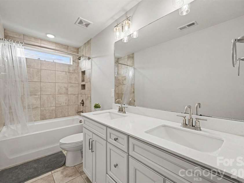 4030 Belle Landing Road, Charlotte, NC 28270.  MLS# CAR4417601, YatesRealty ID 27940. 