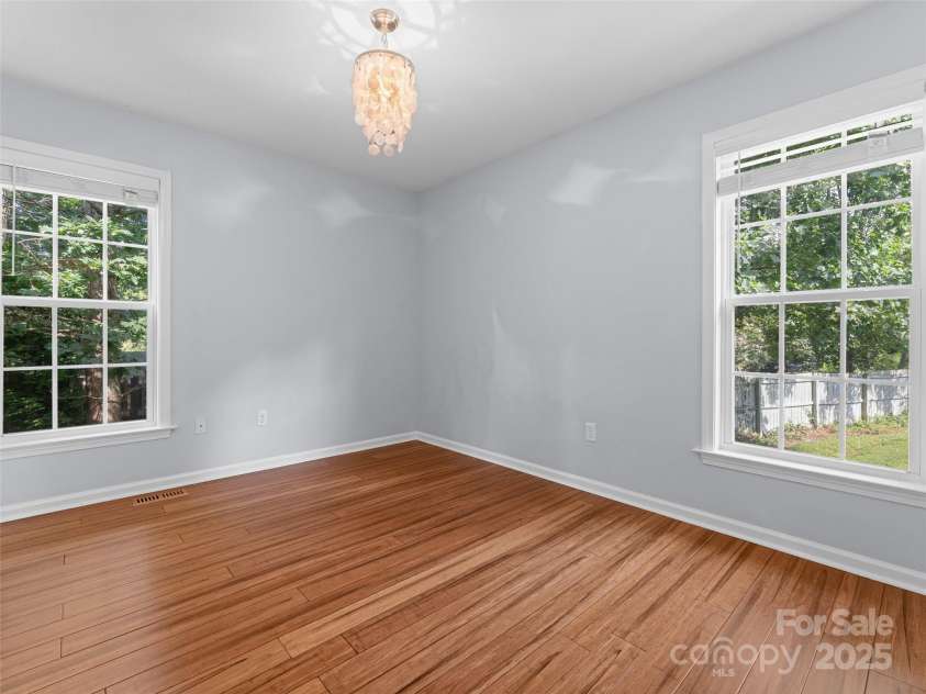 690 Mountain Road, Hendersonville, NC 28791.  MLS# CAR4280756, YatesRealty ID 27941. 