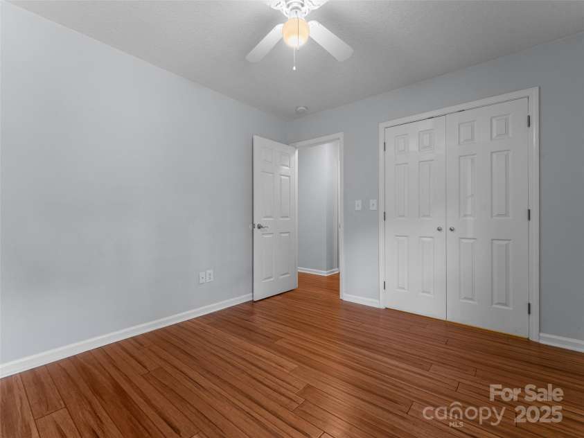 690 Mountain Road, Hendersonville, NC 28791.  MLS# CAR4280756, YatesRealty ID 27941. 