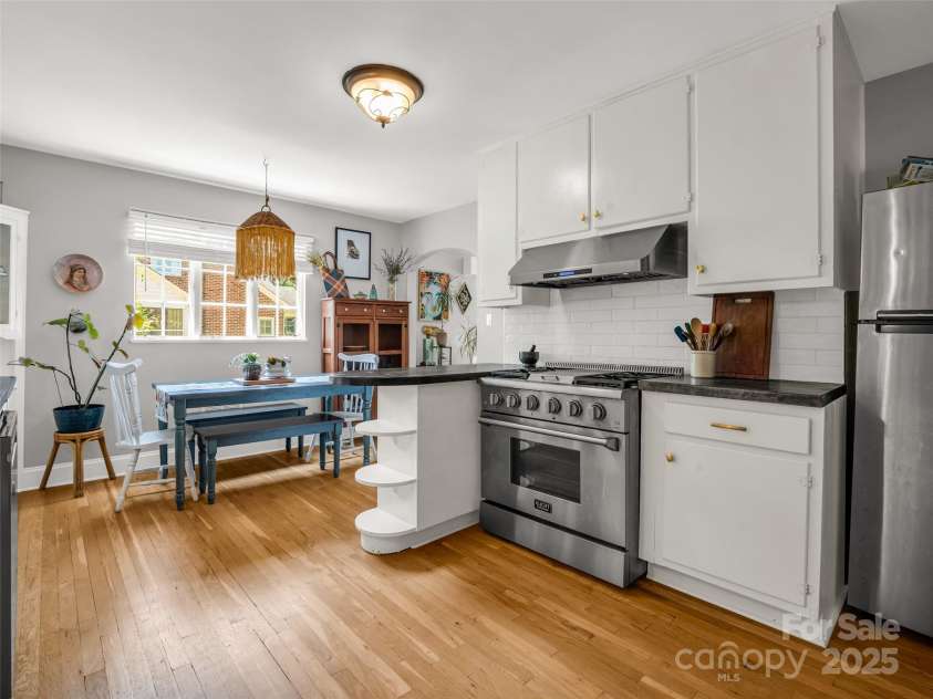 109 Falls Street, Morganton, NC 28655.  MLS# CAR4266712, YatesRealty ID 27942. 